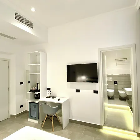 Guest house The One - Sun 'n Sea